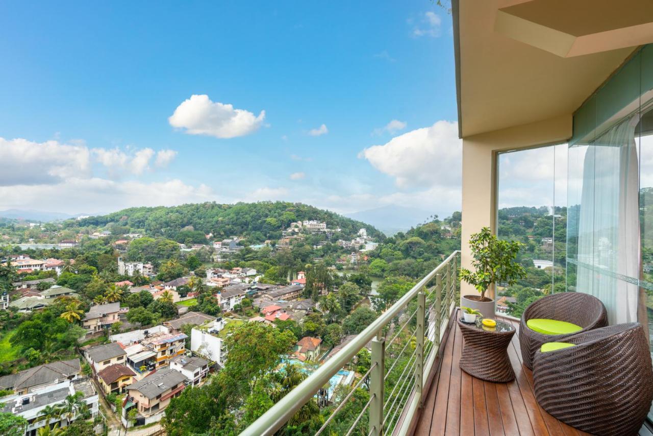 Grand Serendib Hotel Kandy Exterior foto View from the balcony of a condominium in Tagaytay, Philippines