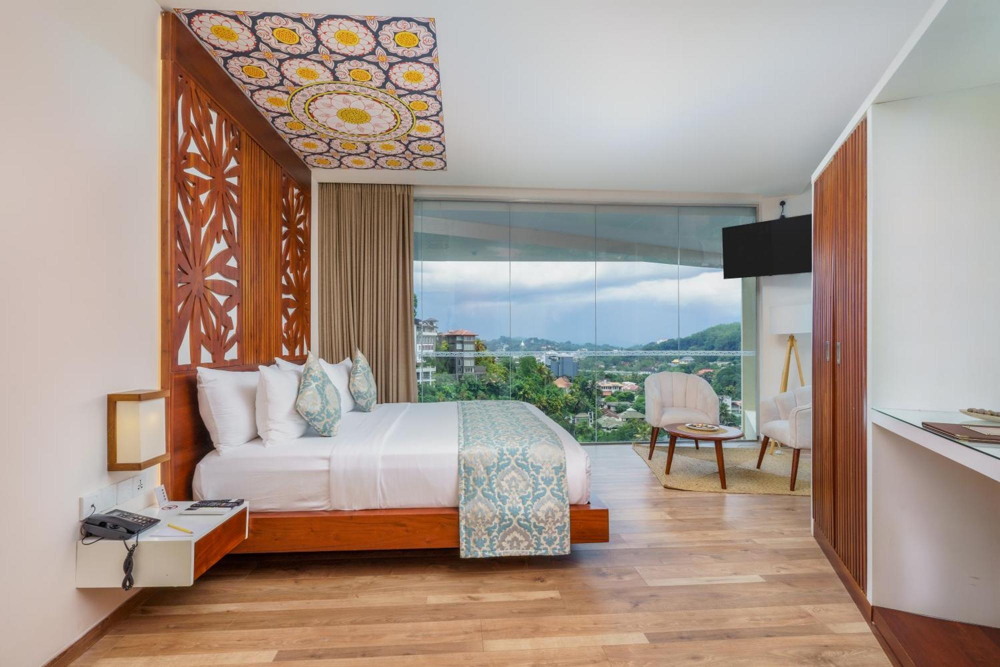 Grand Serendib Hotel Kandy Exterior foto Deluxe Ocean View